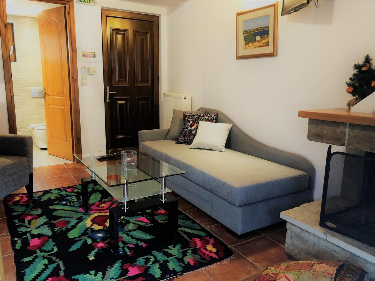 Guesthouse Mouses Kalavryta Buitenkant foto