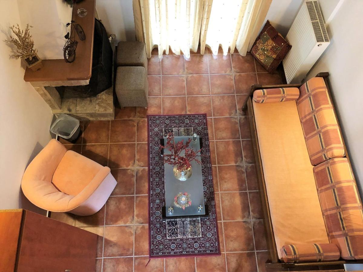 Guesthouse Mouses Kalavryta Buitenkant foto