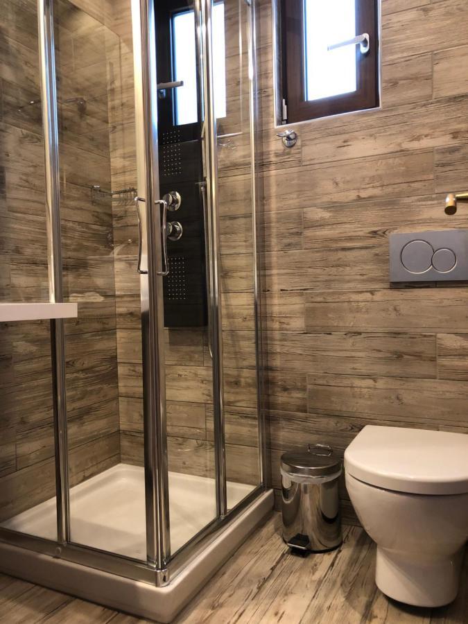 Guesthouse Mouses Kalavryta Buitenkant foto